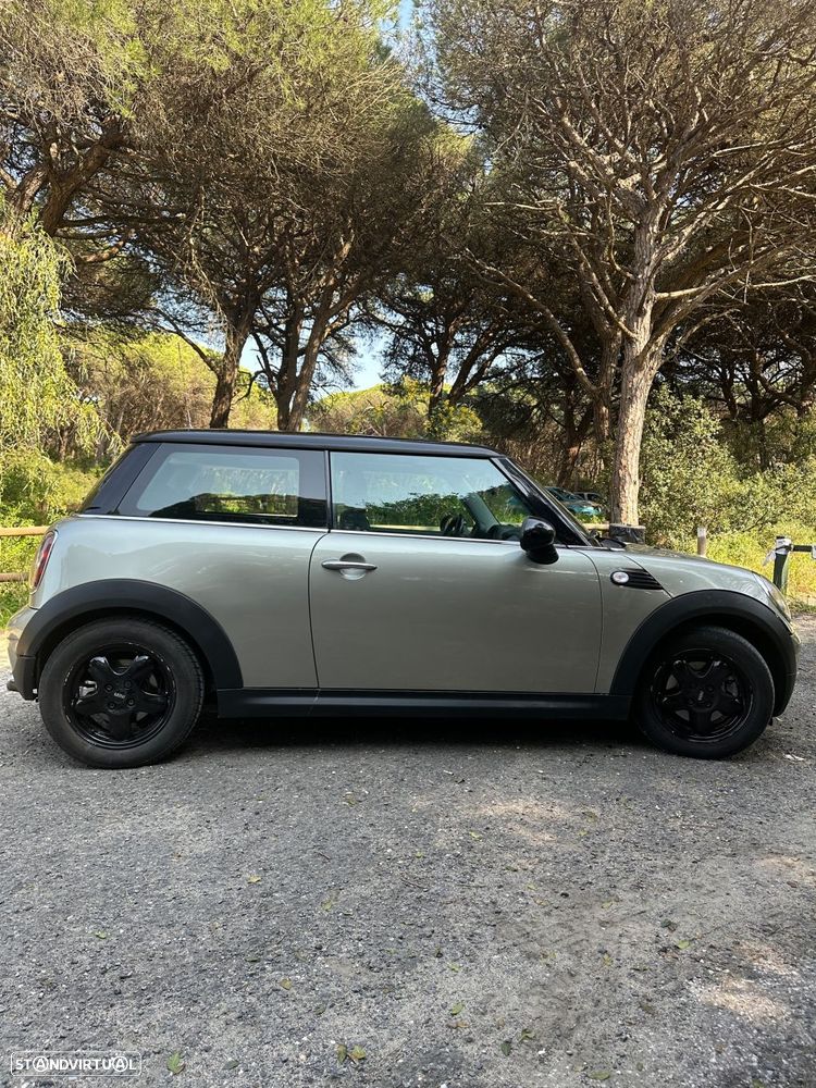 MINI 3 Portas Cooper D - 6