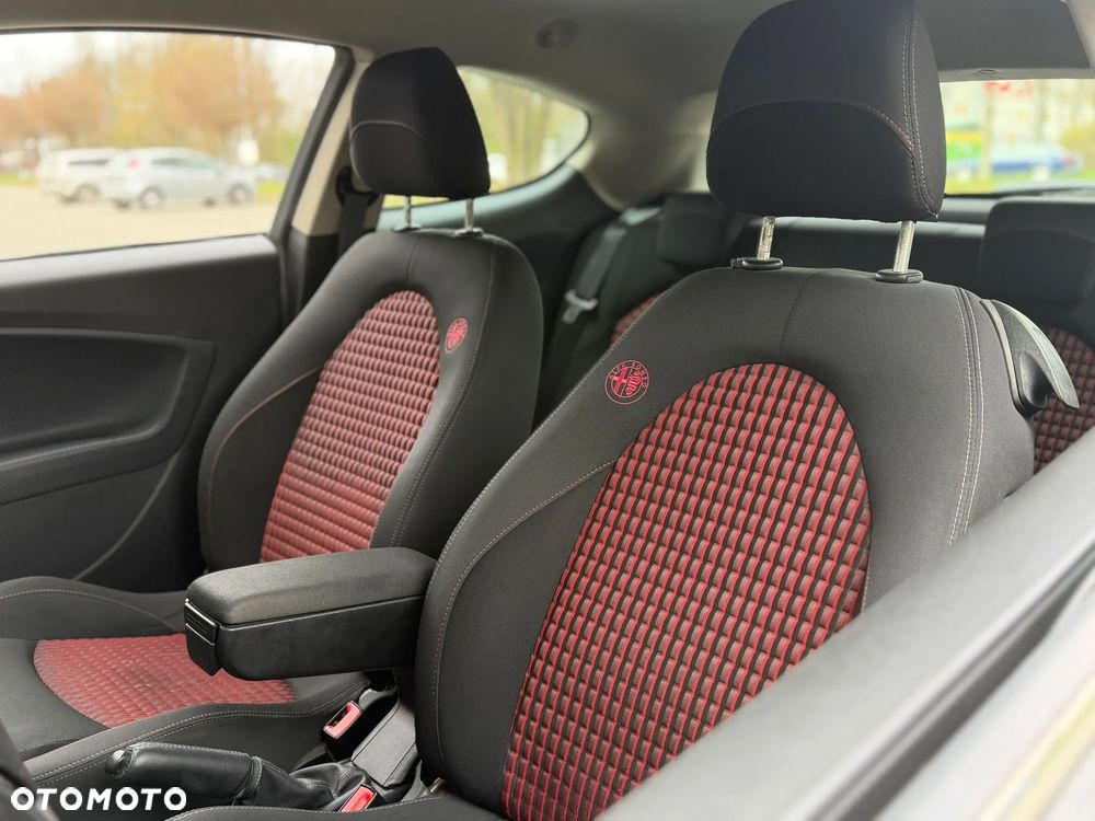 Alfa Romeo Mito 1.4 16V - 11