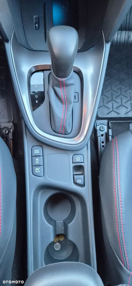 Toyota Yaris Cross Hybrid 1.5 GR Sport - 25