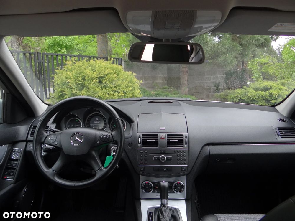 Mercedes-Benz Klasa C 180 BlueEFFICIENCY 7G-TRONIC Avantgarde - 30