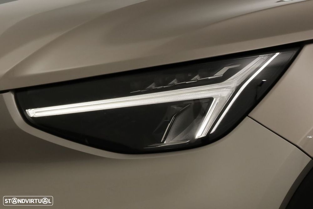 Volvo XC 40 1.5 T2 Plus Dark Auto - 5