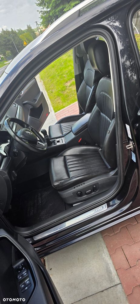 Skoda Superb 2.0 TDI Premium Edition - 19