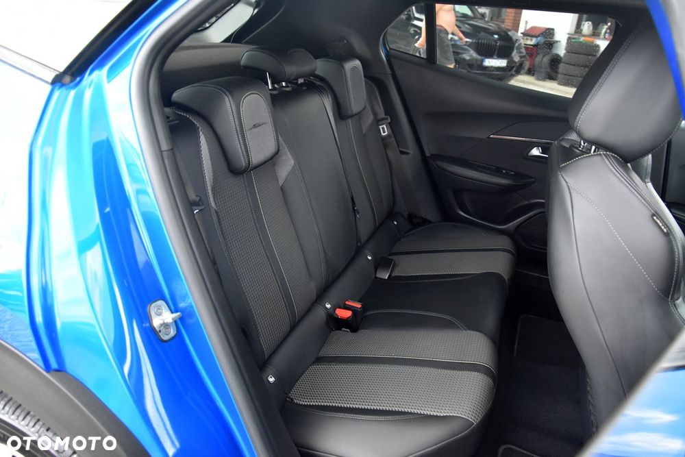 Peugeot 2008 ver-puretech-130-eat8-gt - 20