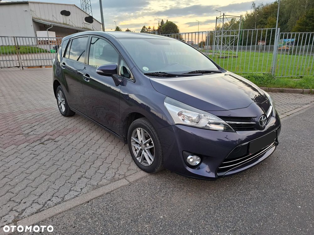 Toyota Verso - 2
