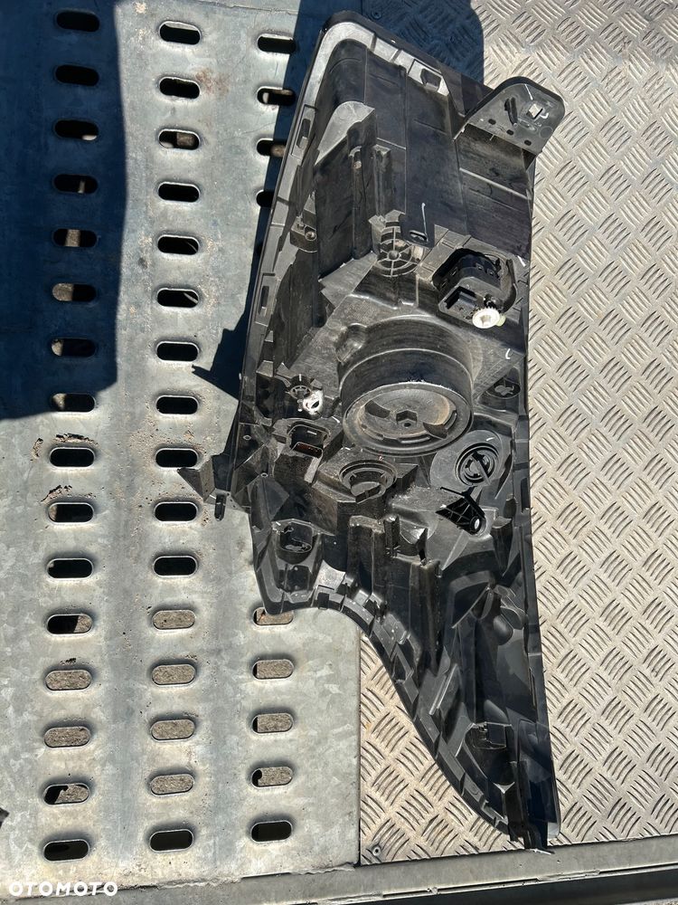 Lampa przód prawy Renault Trafic 3 260109424R - 5