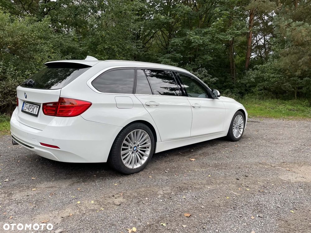 BMW Seria 3 330d Luxury Line - 6