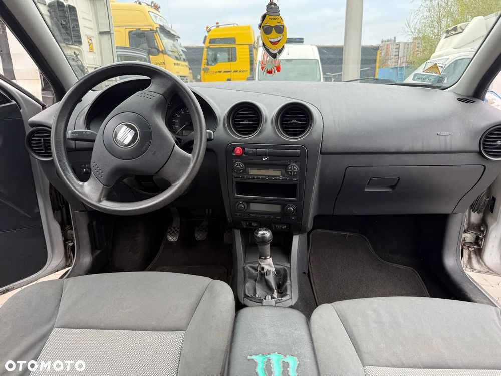 Seat Ibiza 1.4 16V Reference - 15