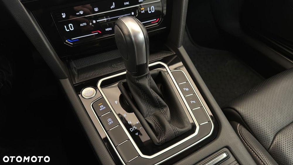 Volkswagen Passat 2.0 TSI Elegance DSG - 17