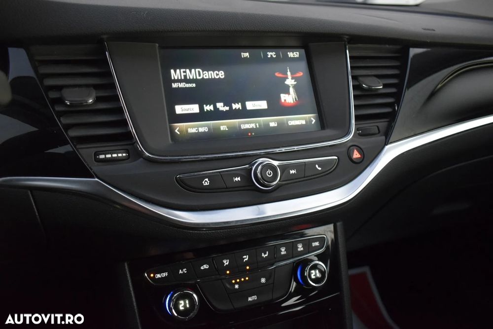 Opel Astra 1.5 D Start/Stop Sports Tourer Automatik Elegance - 14