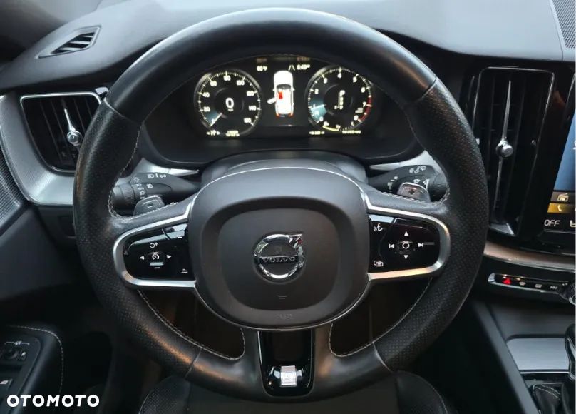 Volvo XC 60 T6 AWD R-Design - 8