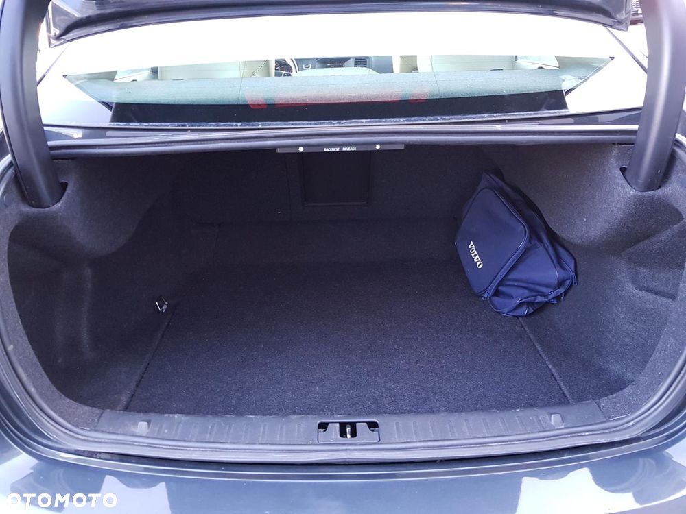 Volvo S60 T5 Drive-E Momentum - 23