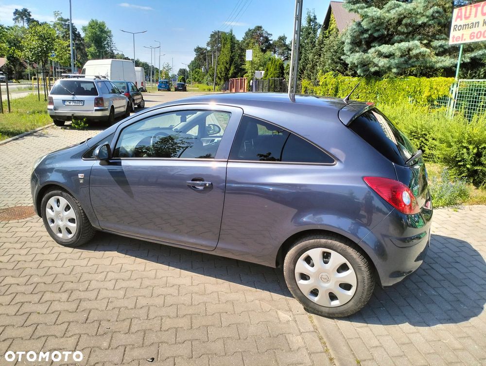 Opel Corsa 1.4 16V Active - 11