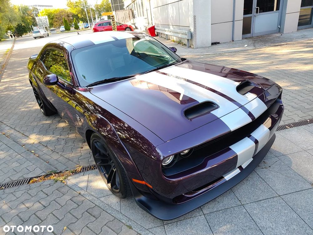 Dodge Challenger - 5