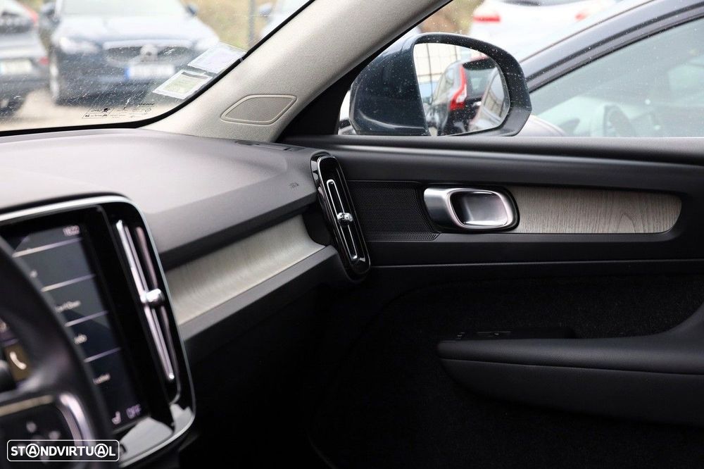 Volvo XC 40 2.0 D3 Inscription AWD Geartronic - 14