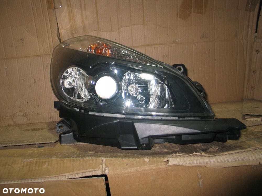 Lampa przod renault clio 3 III 05-12r. 8200261612 europa - 2