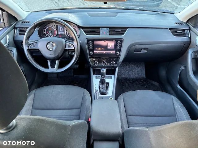 Skoda Octavia 1.4 TSI Ambition DSG - 18