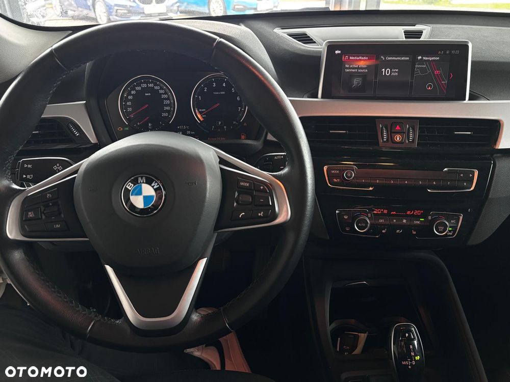 BMW X1 sDrive18i - 12