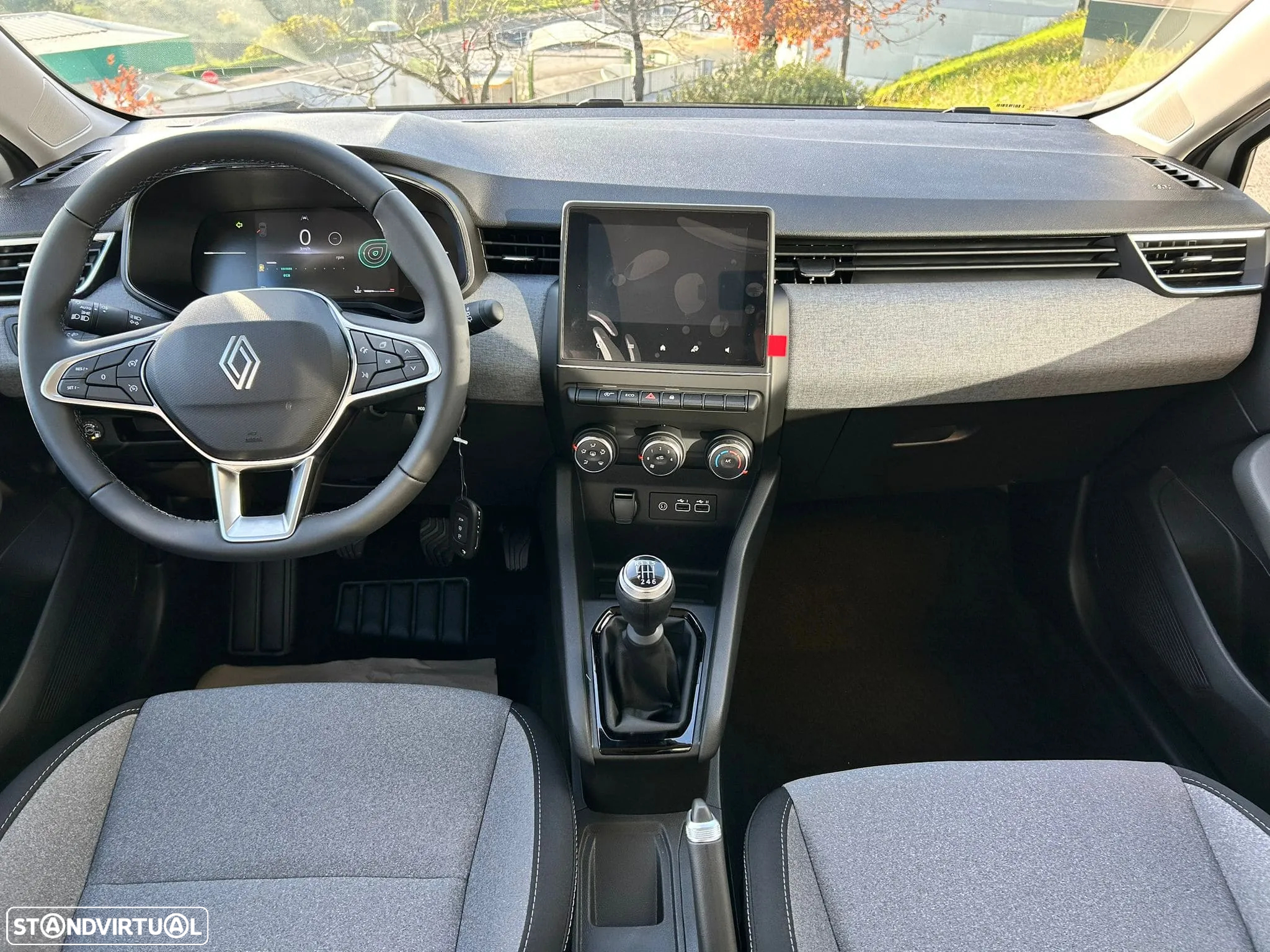 Renault Clio 1.0 TCe Evolution Bi-Fuel - 13