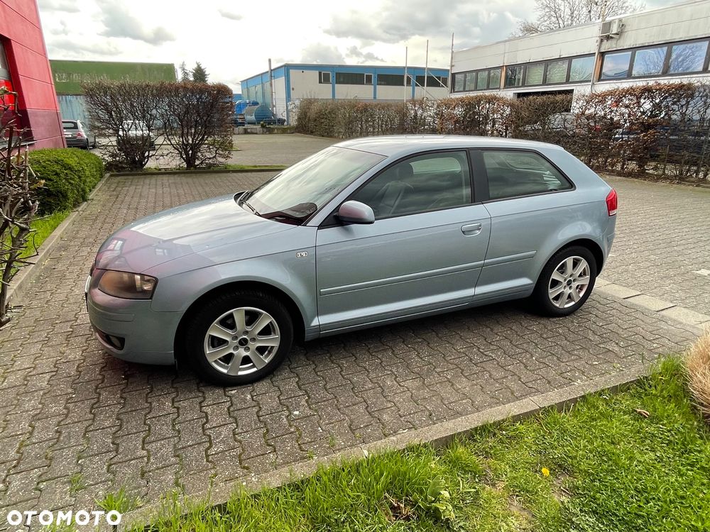 Audi A3 3-drzwiowe 1.6 Ambiente - 7