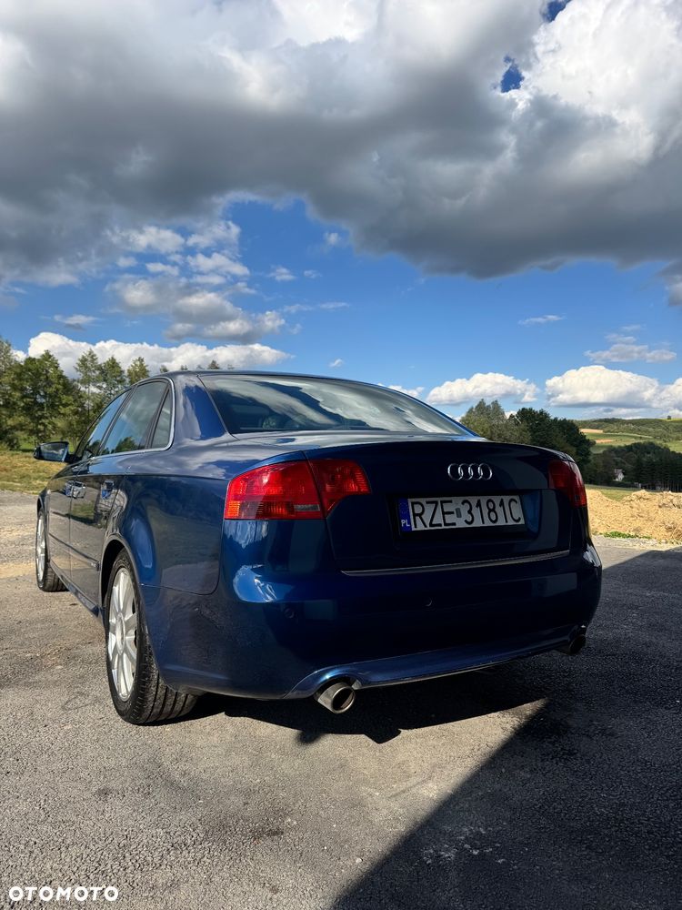 Audi A4 Limousine 1.8T - 8