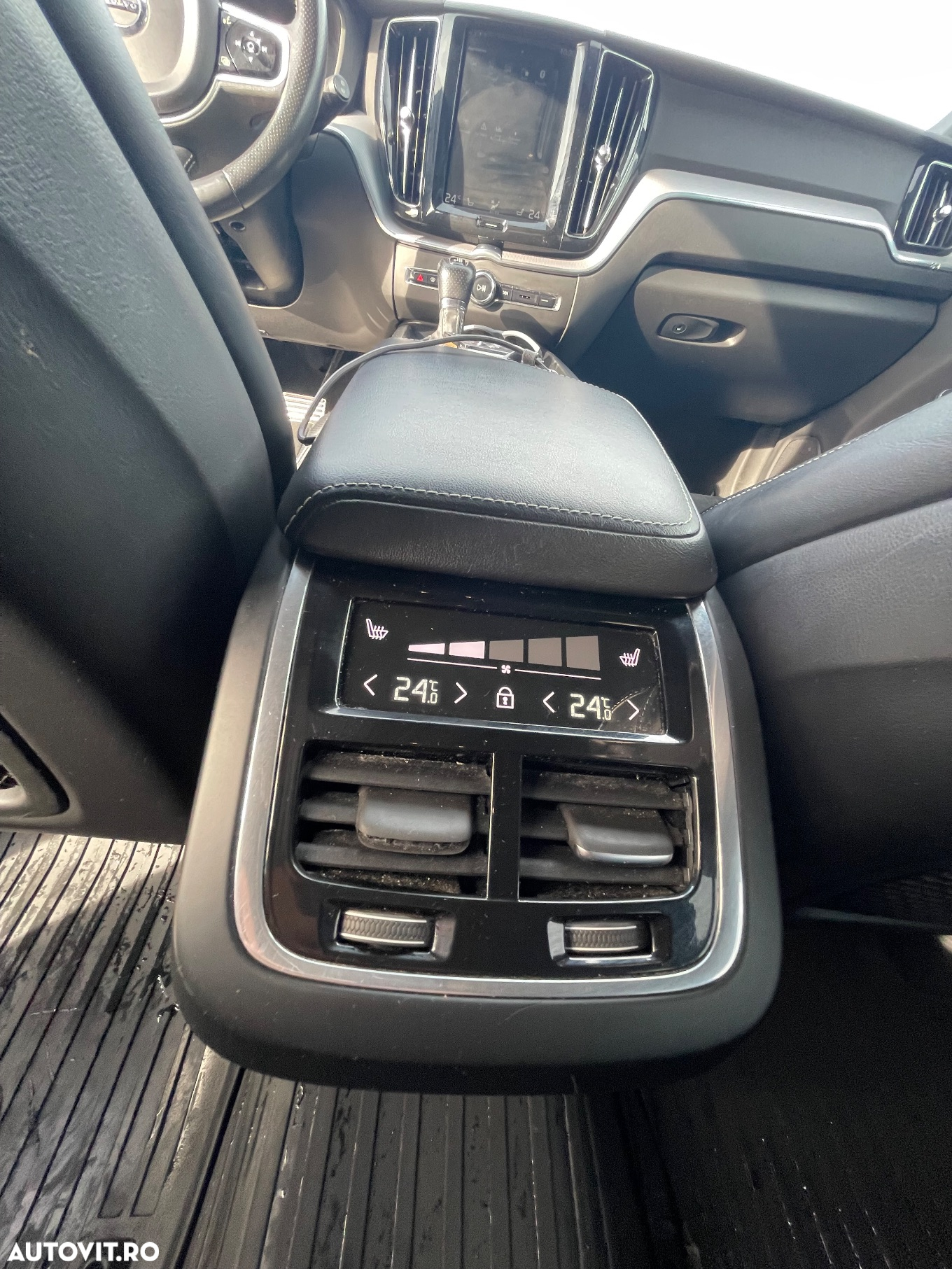 Volvo XC 60 T5 AWD Geartronic RDesign - 19