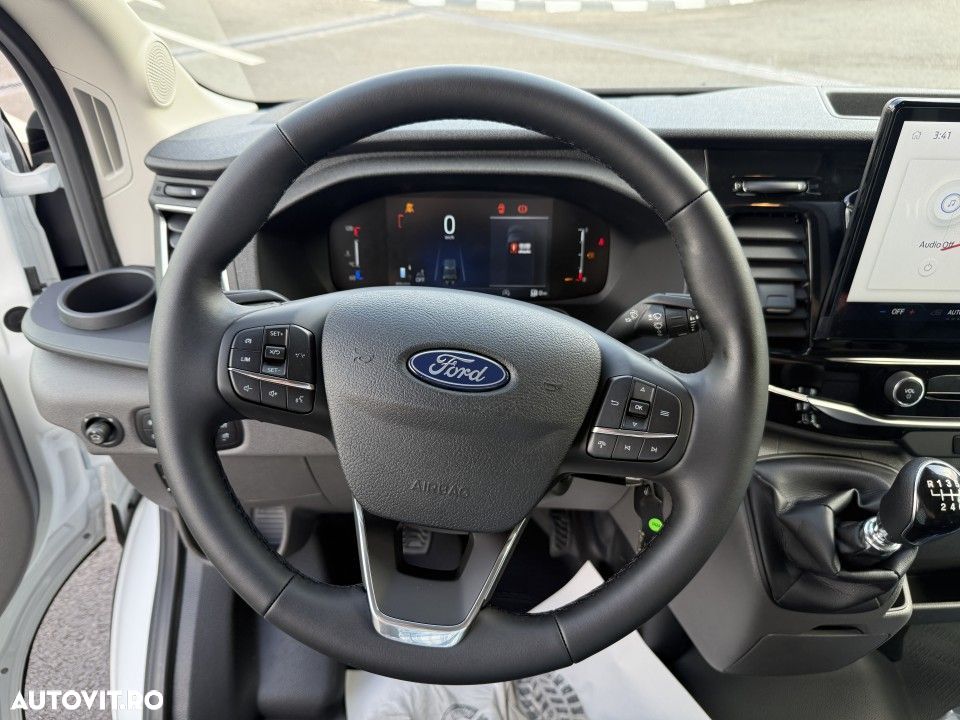Ford Transit - 13