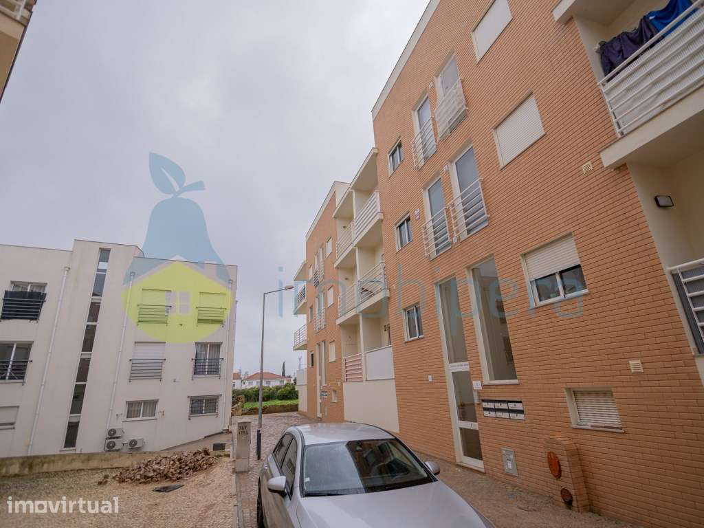 NÃO PERCA ESTA GRANDE OPORTUNIDADE! APARTAMENTO T2 MODERNO E ESPAÇO... - Grande imagem: 3/37
