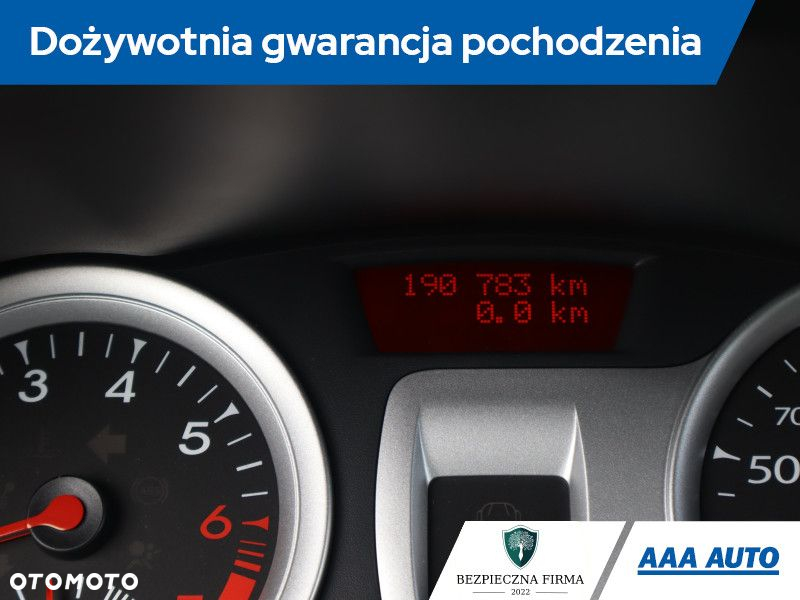 Renault Clio - 11