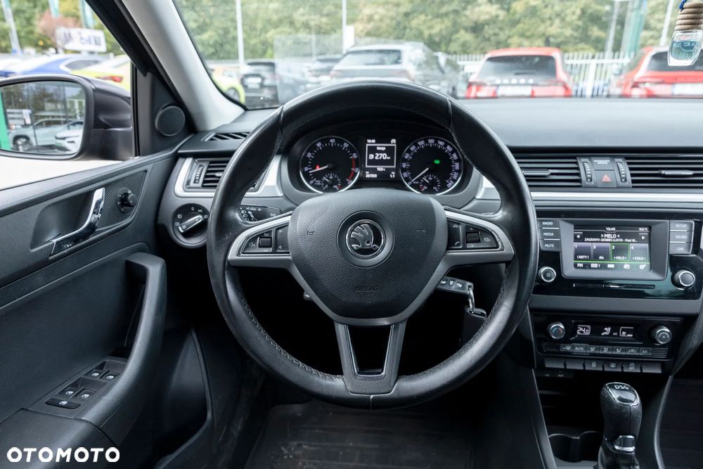 Skoda RAPID 1.2 TSI Ambition - 17