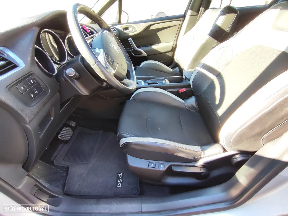 DS DS4 - 17