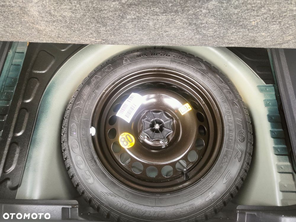 Opel Corsa 1.4 16V Energy - 22