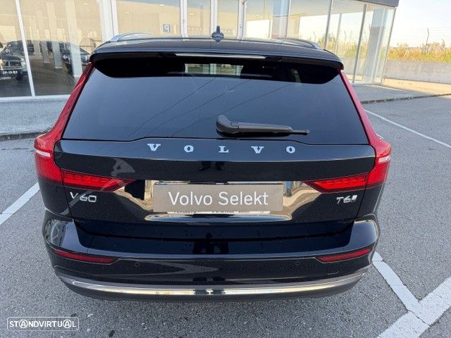 Volvo V60 2.0 T6 AWD TE Core - 24