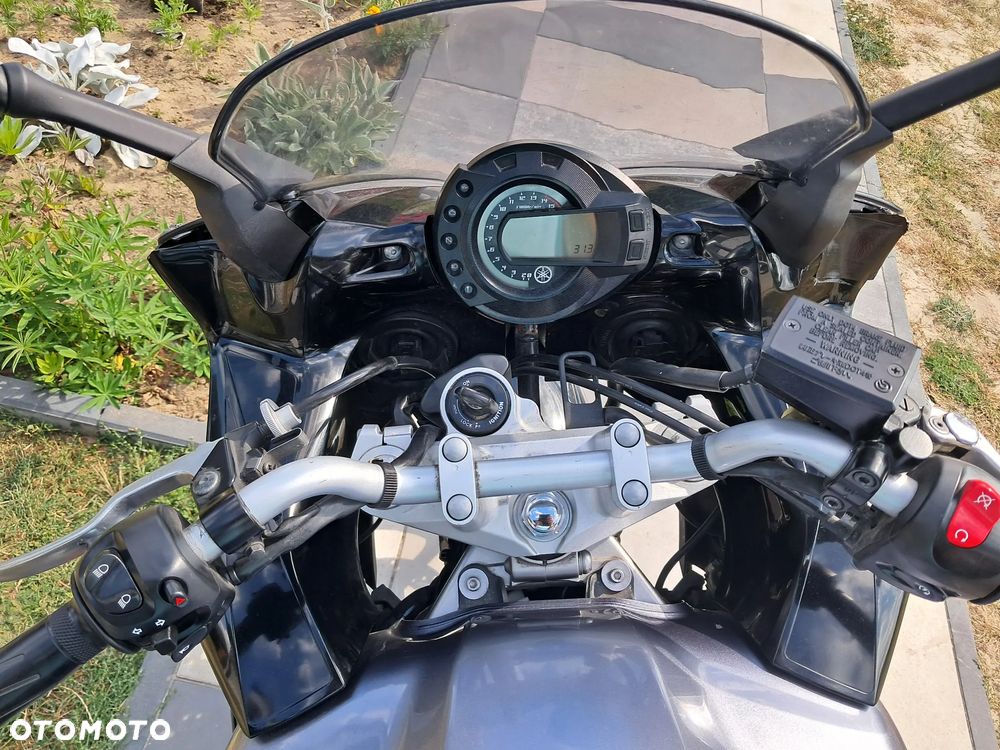 Yamaha FZ6 - 5