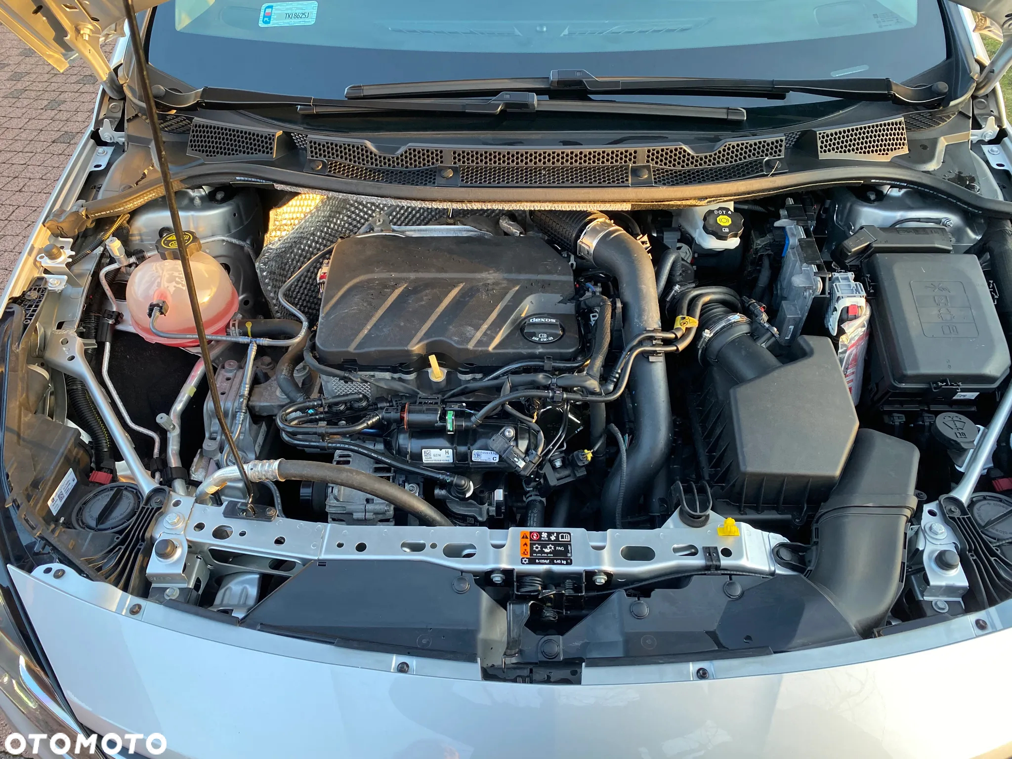 Opel Astra V 1.2 T Elegance S&S - 16