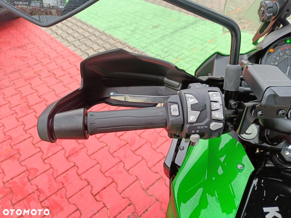 Kawasaki Versys 1000 - 11