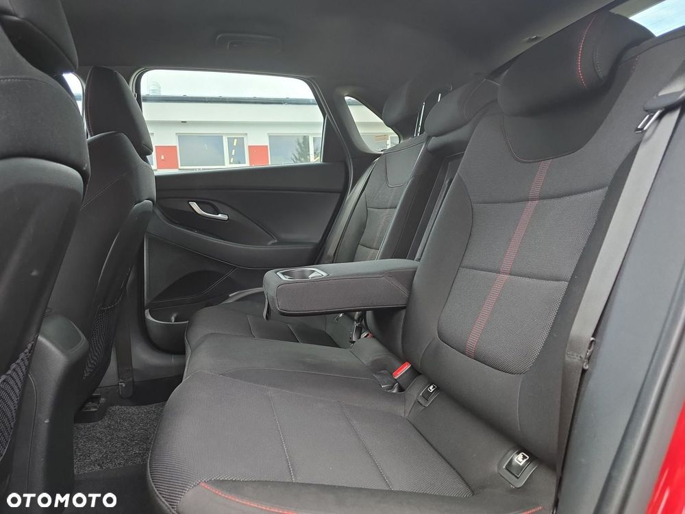 Hyundai i30 1.5 T-GDI 48V Comfort - 24
