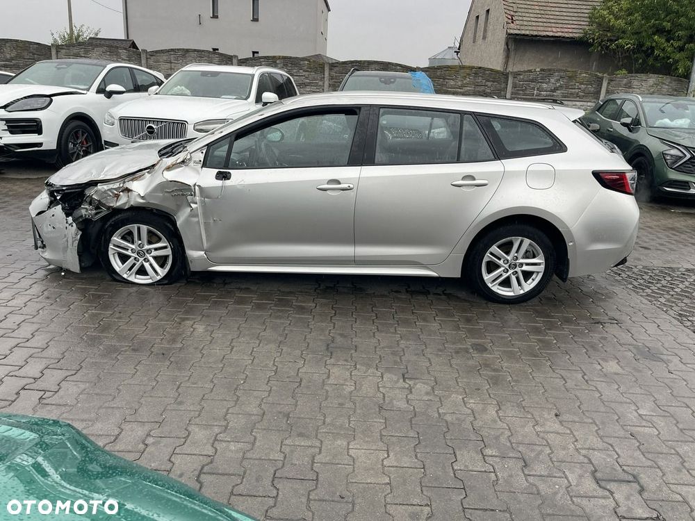 Toyota Corolla 2.0 Hybrid Comfort - 4