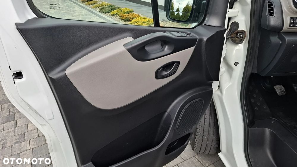 Renault Trafic - 14