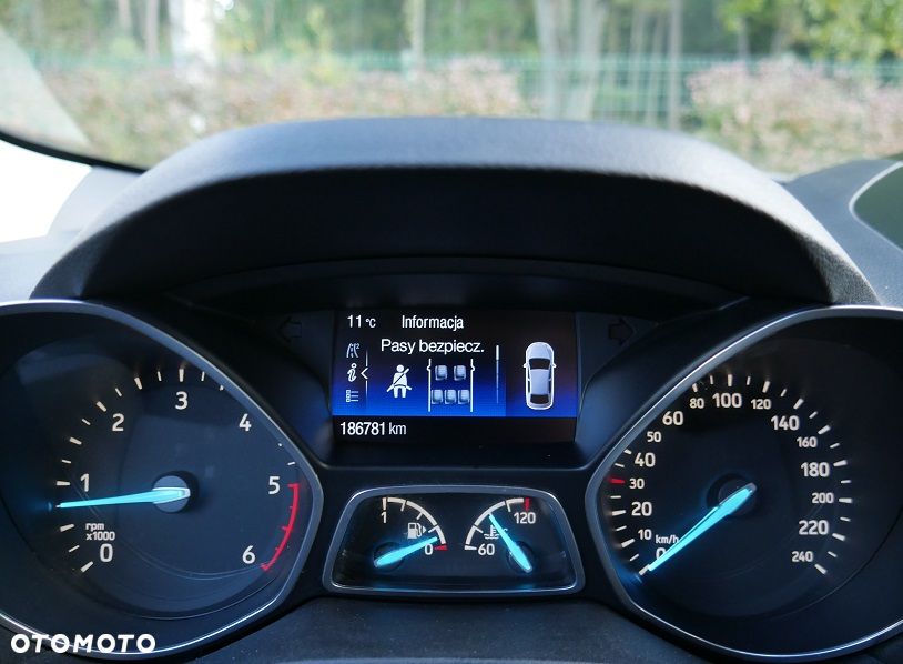 Ford Kuga - 21