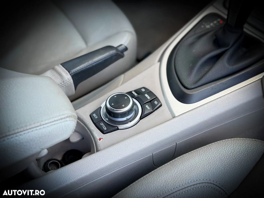 BMW Seria 1 120d Aut. Edition Sport - 29