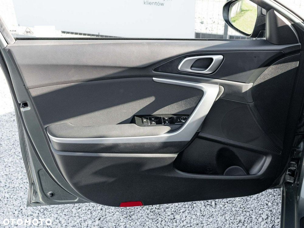 Kia Ceed 1.5 T-GDI M DCT - 12