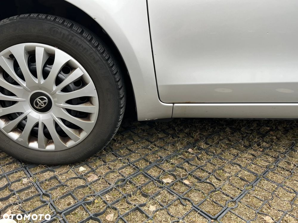 Toyota Yaris 1.33 Sol - 15