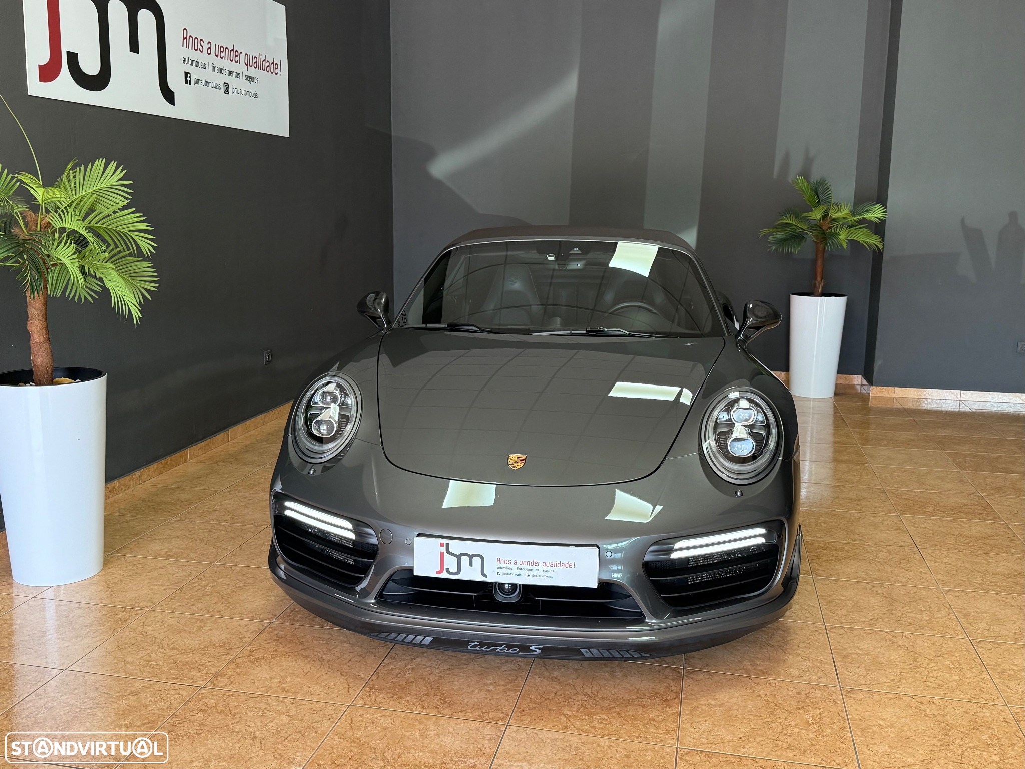 Porsche 911 (991) Turbo S Cabriolet - 2