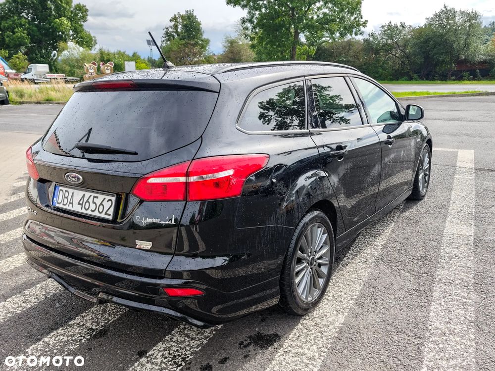 Ford Focus 1.0 EcoBoost Start-Stopp-System ST-LINE - 25