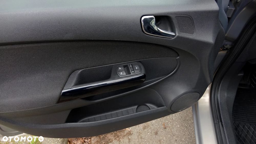 Opel Corsa 1.2 16V Innovation 110 Jahre - 2