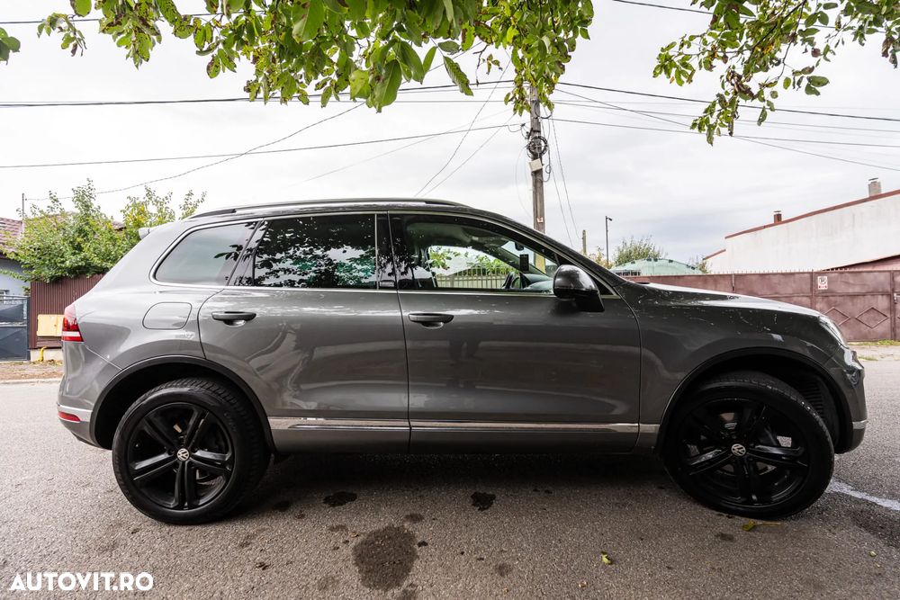 Volkswagen Touareg - 13