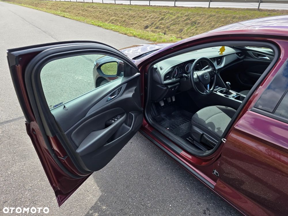 Opel Insignia 1.5 T Enjoy S&S - 24