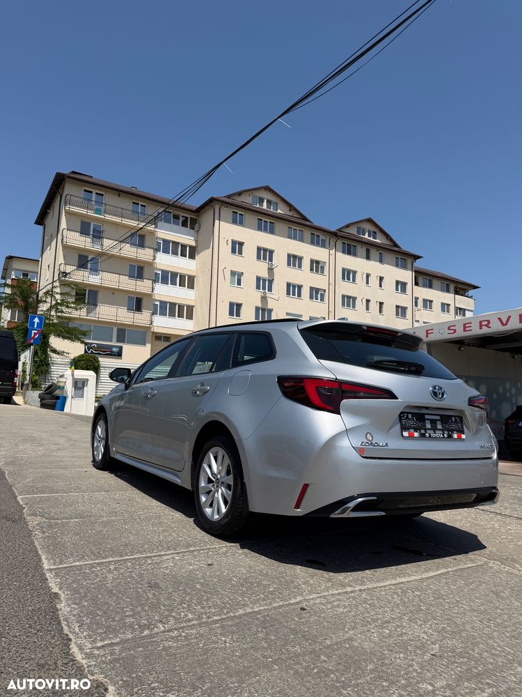 Toyota Corolla 1.8 HSD Business - 7
