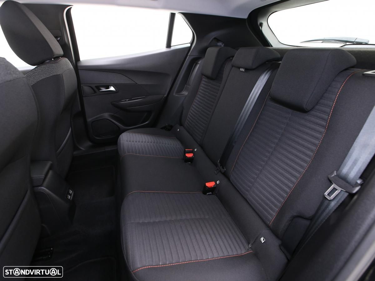 Peugeot e-2008 50 kWh Active - 11