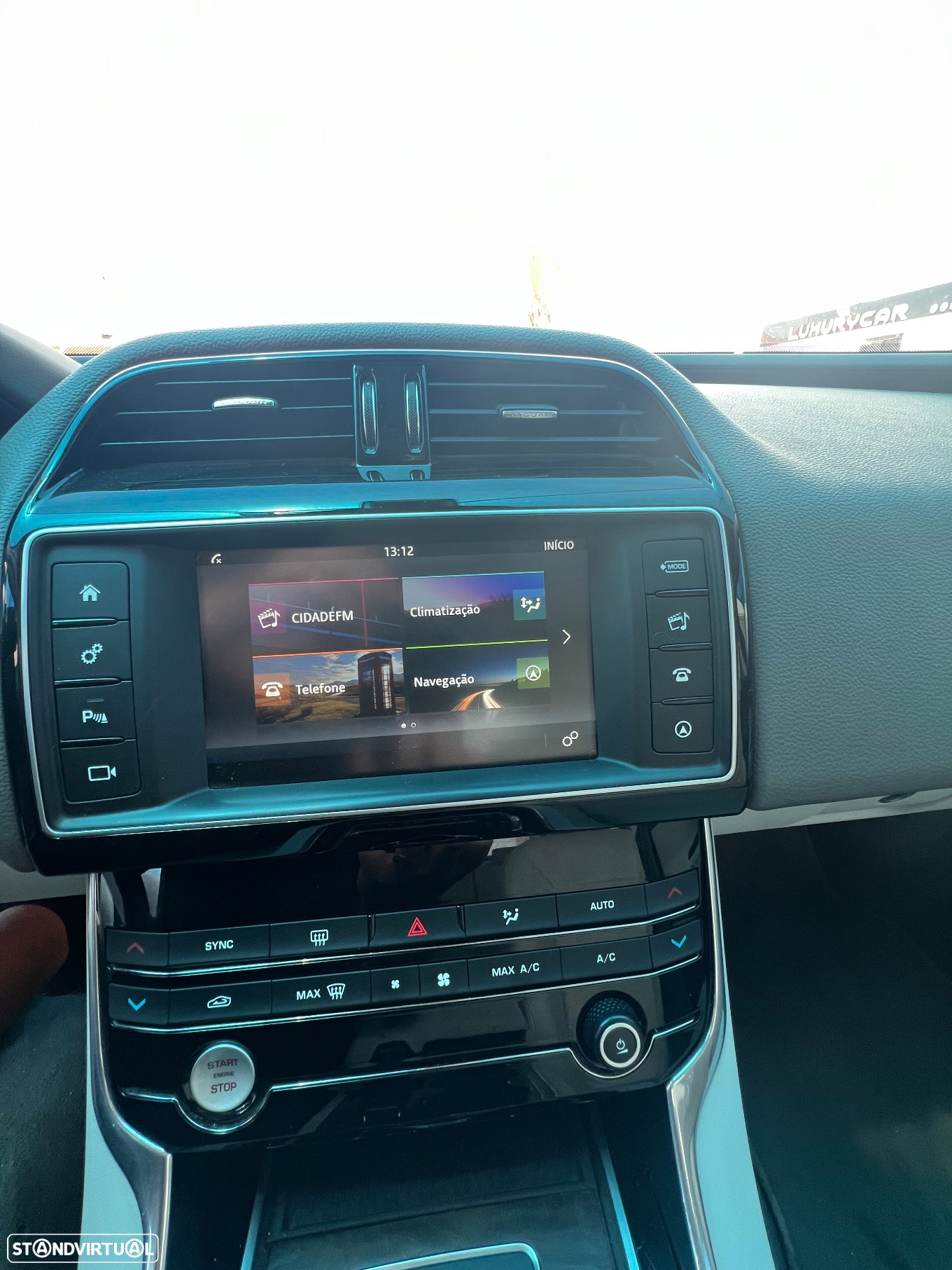 Jaguar XE 2.0 D Prestige Aut. - 8